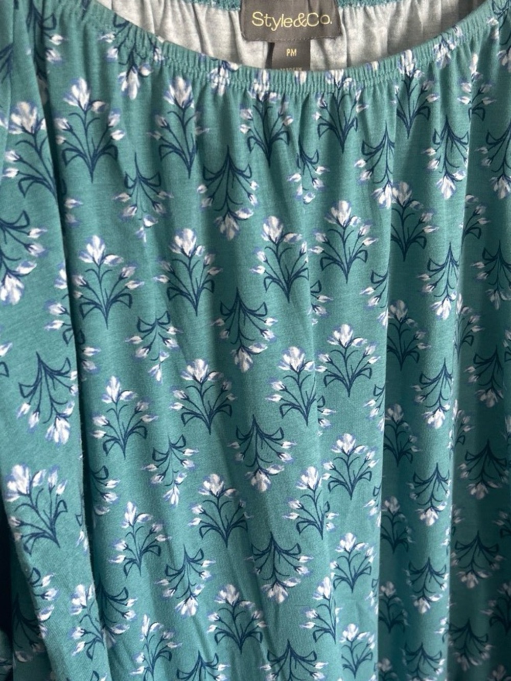 Floral Ruffle-Hem Peasant Top - Picture 6 of 6